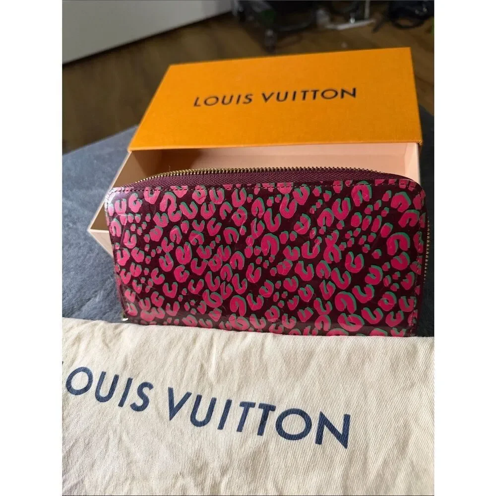Louis Vuitton Rouge Stephen Sprouse Leopard Print Vernis Zip-Around Wallet